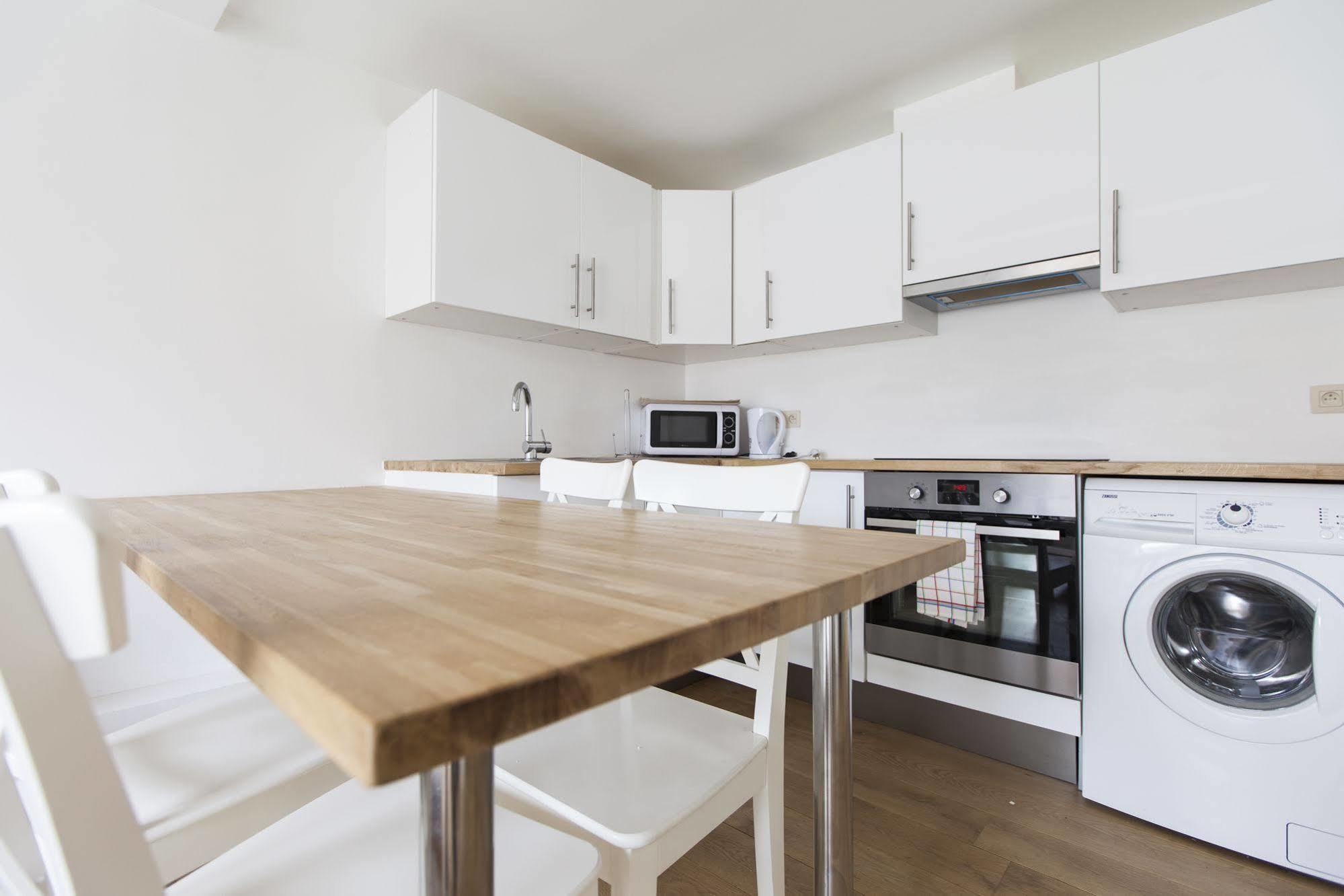 Louise Uptown Apartments Brussels Exterior photo